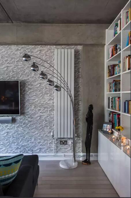 לונדון Canal-Side Apartment In Shoreditch מראה חיצוני תמונה