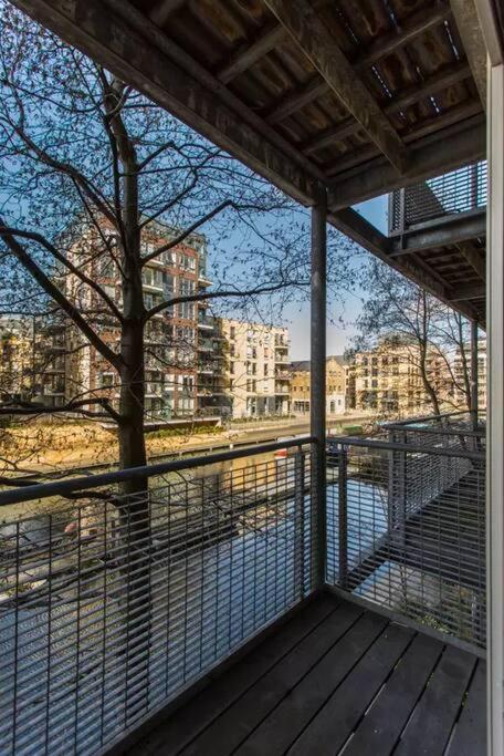 לונדון Canal-Side Apartment In Shoreditch מראה חיצוני תמונה